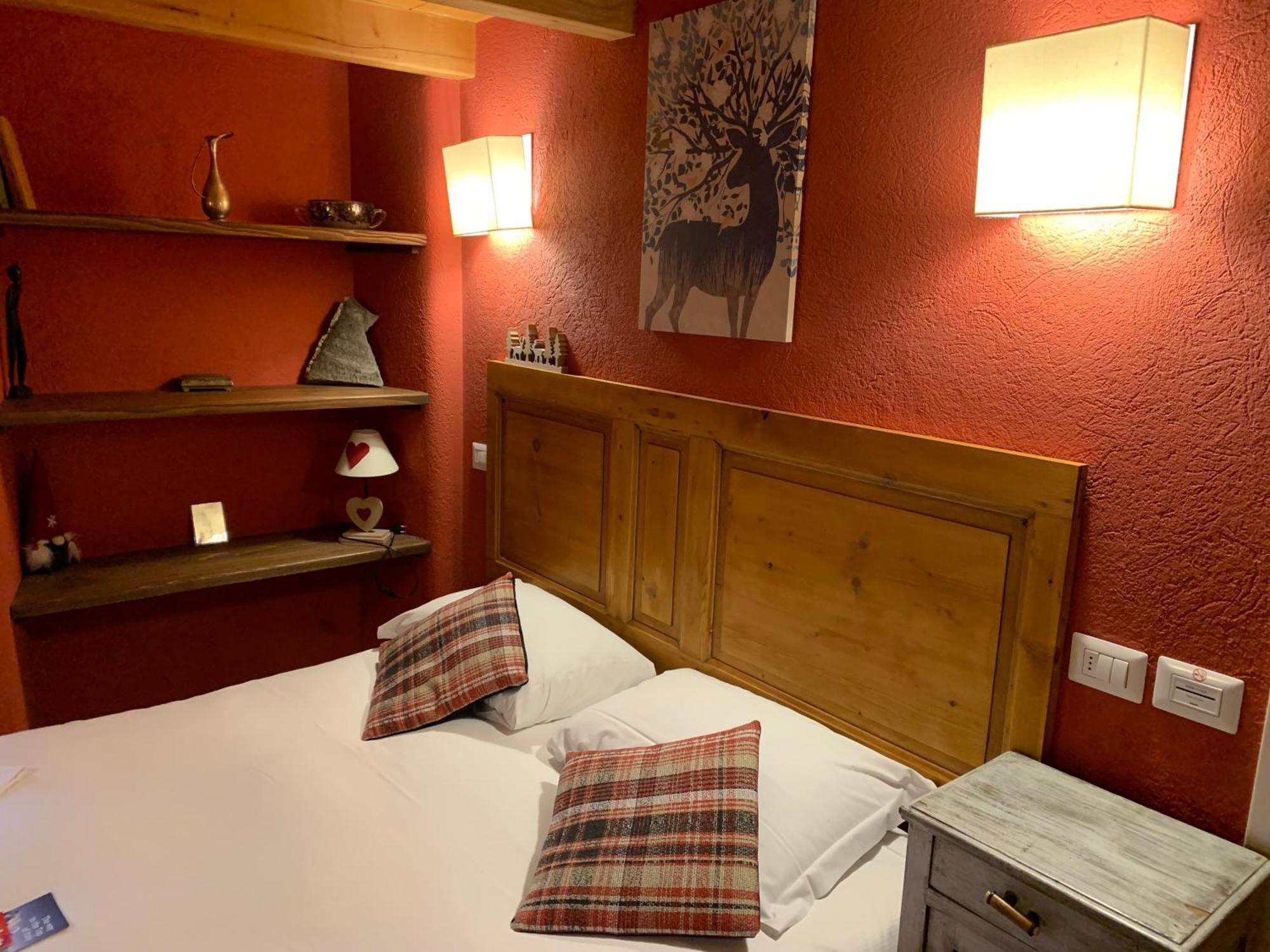 Rifugio Lilla Bed & Breakfast La Thuile Ngoại thất bức ảnh